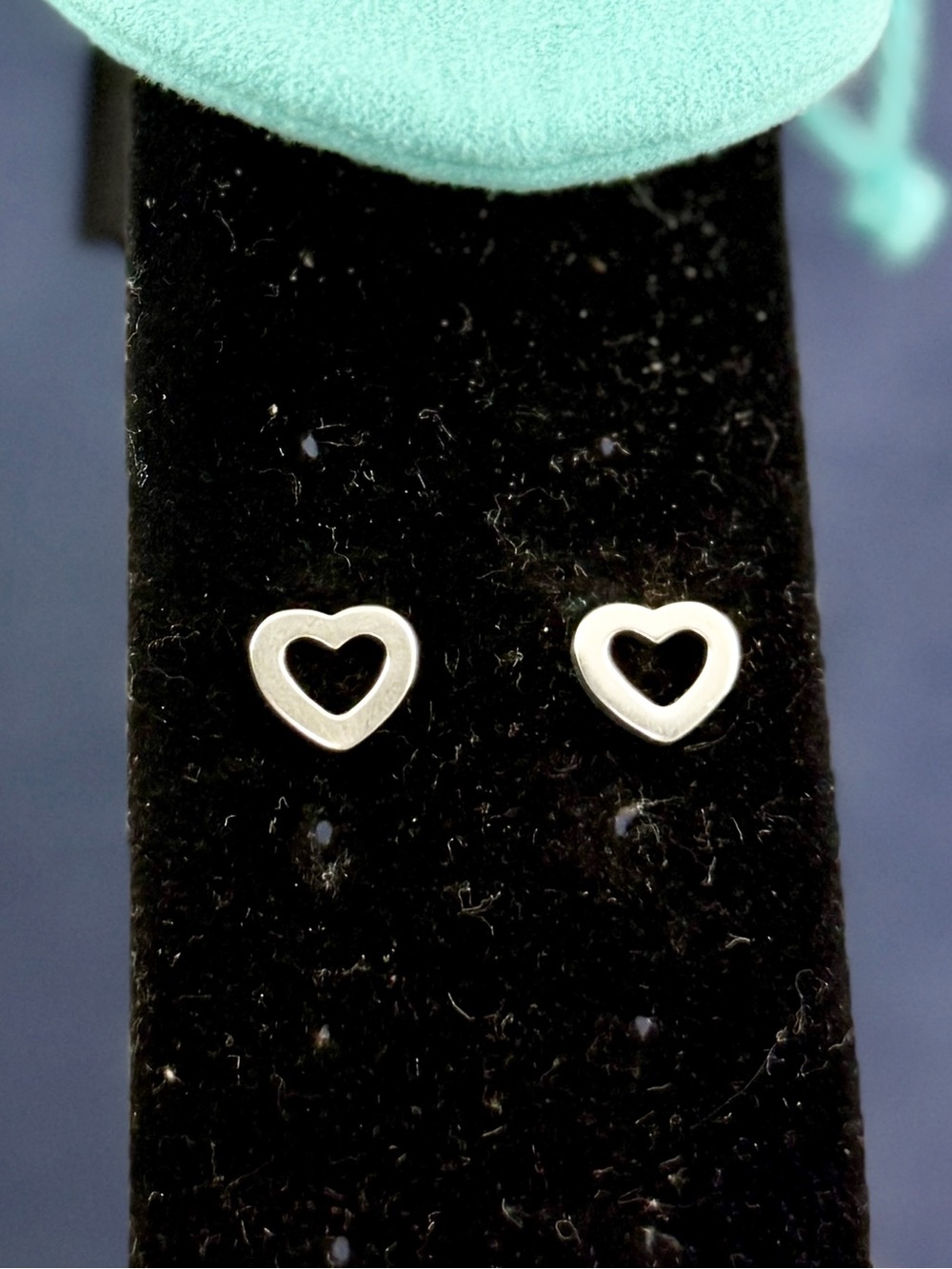 TIFFANY & CO. Sterling Silver Open Cutout Mini Heart Stud Earrings 11mm w/ COA